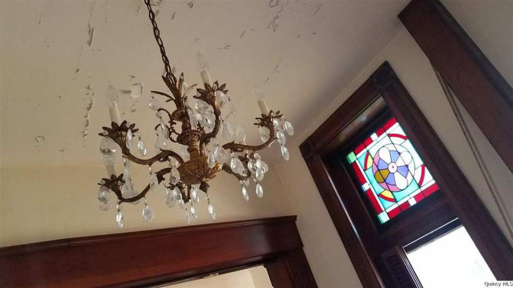 1887 Merriam Mansion For Sale In Quincy Illinois — Captivating Houses