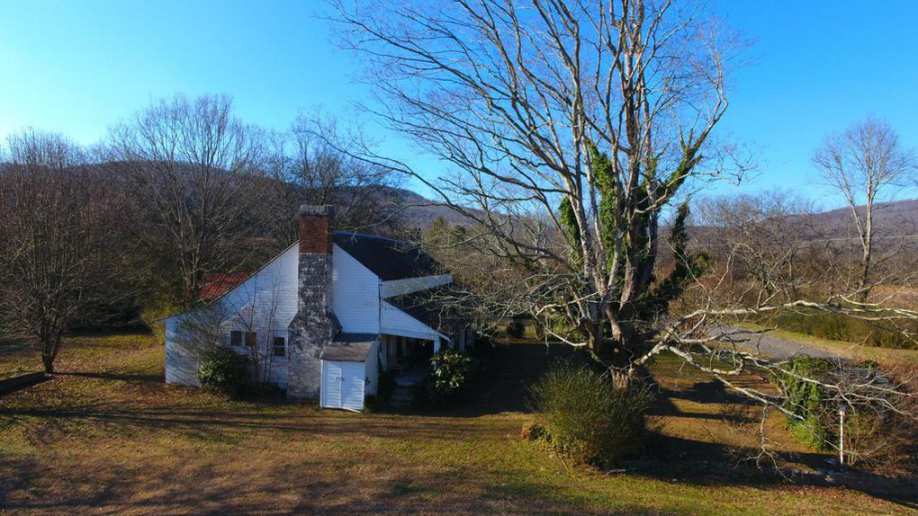 South Pittsburg, TN Old House Dreams