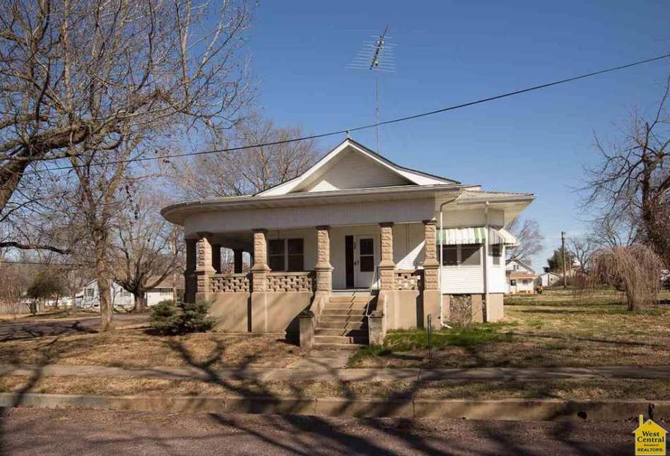 1914 Cole Camp, MO Old House Dreams