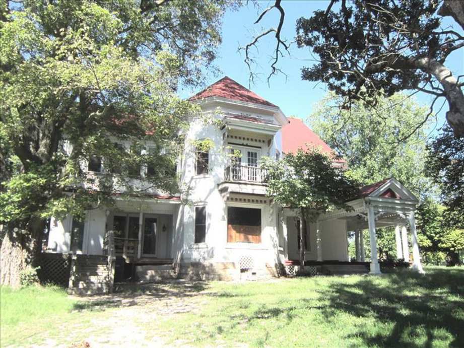 1875 Macon, MO Old House Dreams