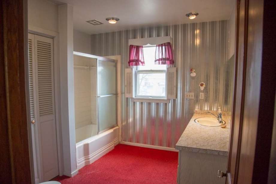 Queen Anne Huntington, IN Old House Dreams