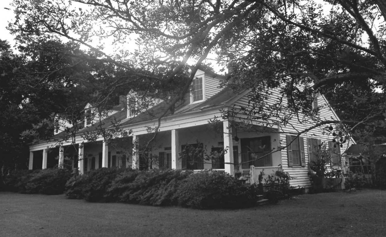 1845 Greek Revival Gautier, MS Old House Dreams
