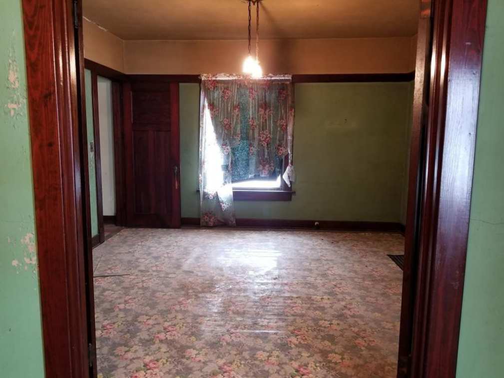 1915 Sigel, IL Old House Dreams