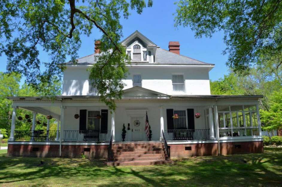 1910 Colonial Revival Rockingham, NC Old House Dreams