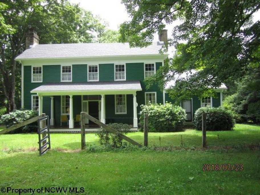 Huttonsville, WV Old House Dreams