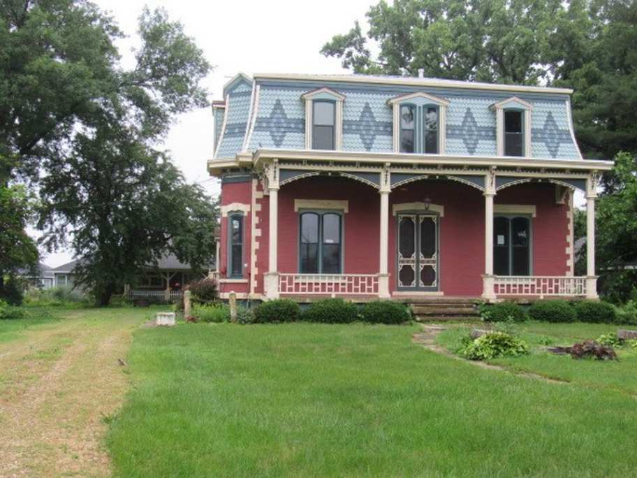 c. 1860 Second Empire Farley, IA Old House Dreams