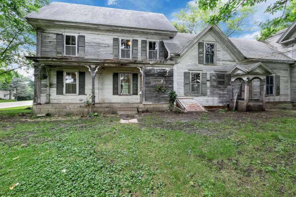 1877 Medford, MN Old House Dreams