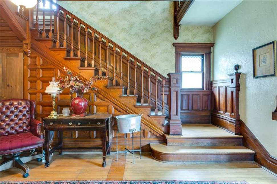 1906 Queen Anne Bath, NY Old House Dreams