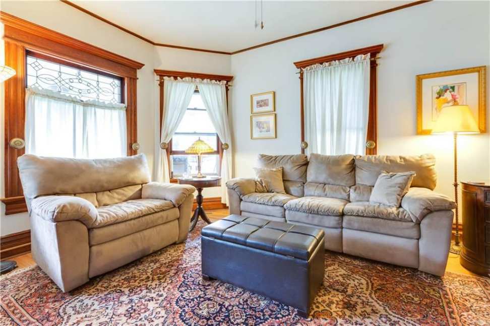 1906 Queen Anne Bath, NY Old House Dreams