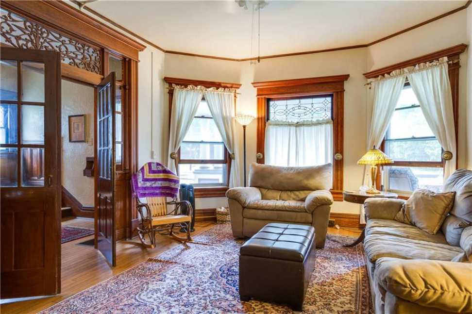 1906 Queen Anne Bath, NY Old House Dreams