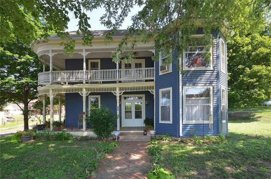 c. 1900 Rushville, MO Old House Dreams