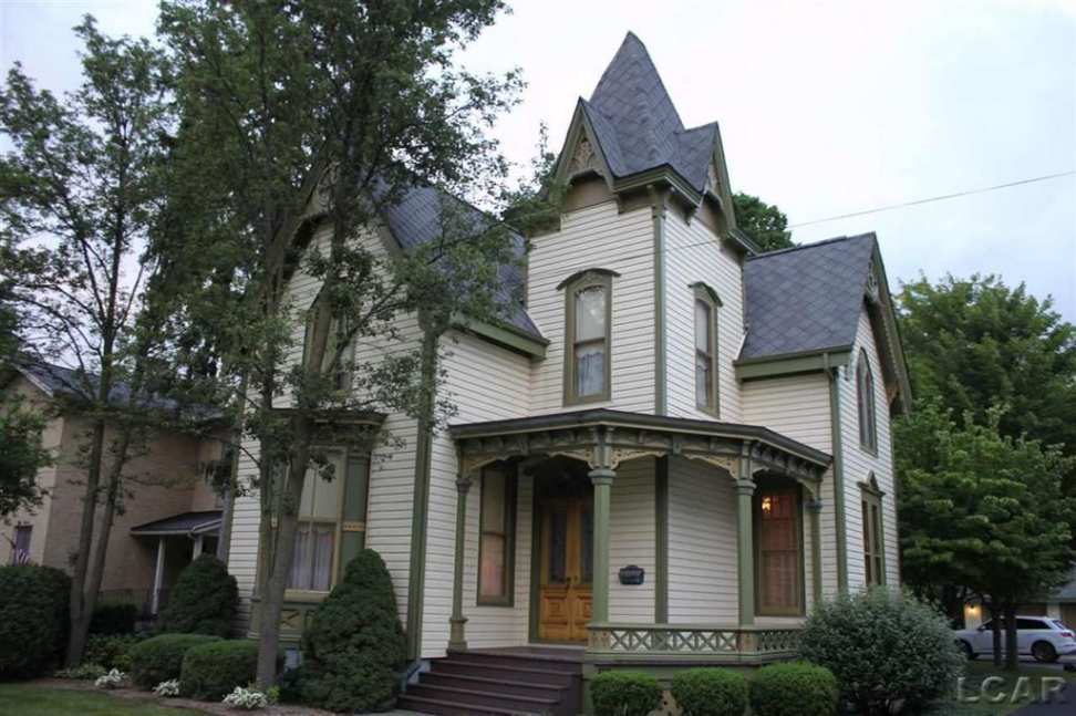 c. 1880 Tecumseh, MI Old House Dreams