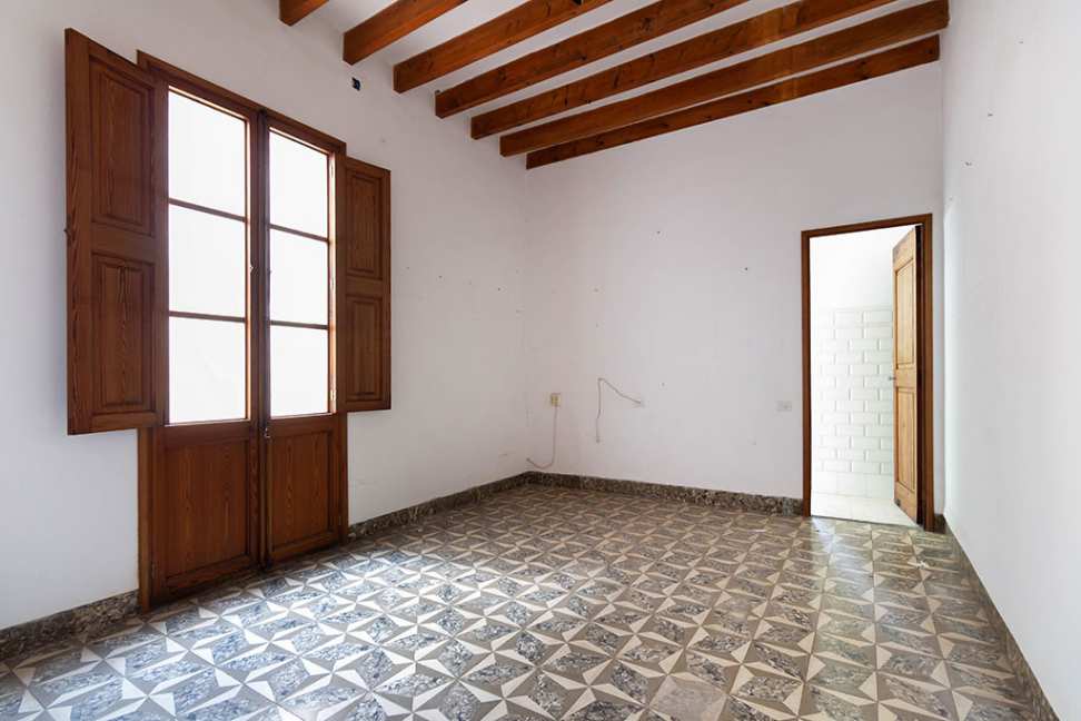 Sa Pobla Mallorca, Spain Old House Dreams