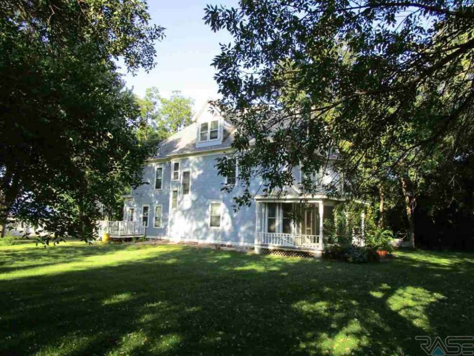 c. 1910 Queen Anne Hurley, SD Old House Dreams