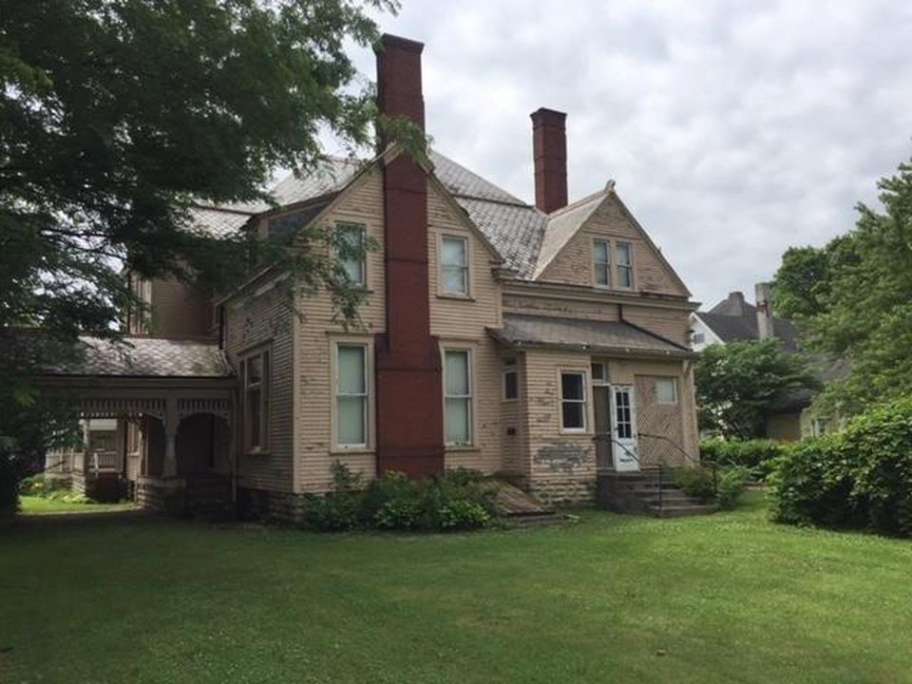 1896 Queen Anne Sabina, OH Old House Dreams