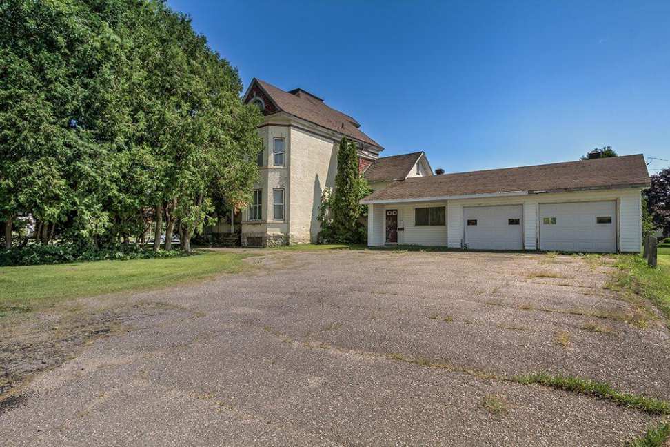 Queen Anne Shawville, Quebec, Canada Old House Dreams