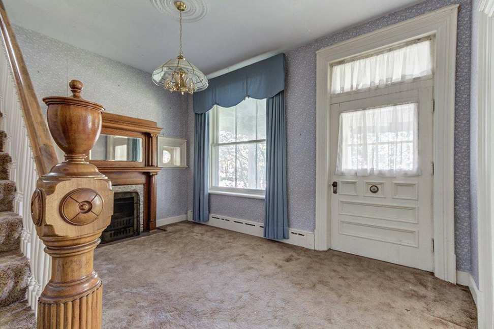 Queen Anne Shawville, Quebec, Canada Old House Dreams