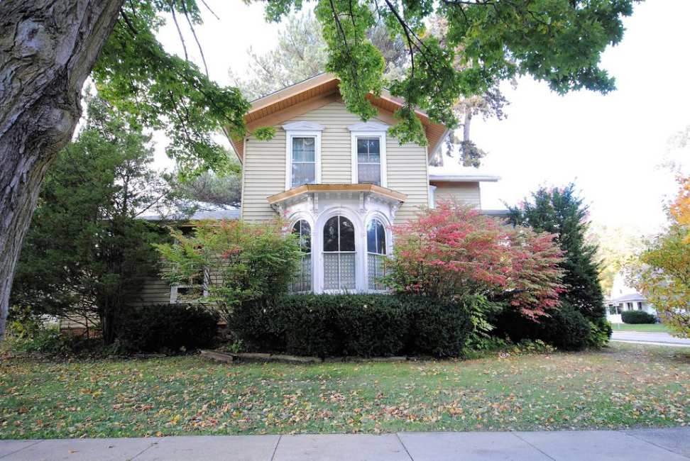 1863 Elkhorn, WI Old House Dreams