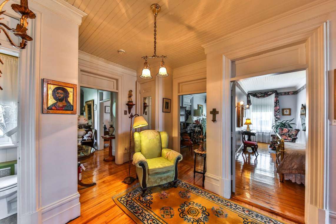 1898 Louiseville, Quebec Old House Dreams