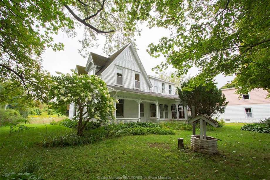 c. 1880 Bayfield, New Brunswick, Canada Old House Dreams