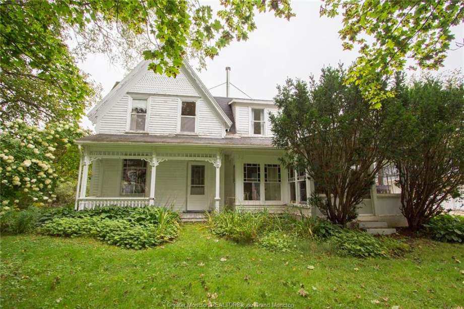 c. 1880 Bayfield, New Brunswick, Canada Old House Dreams