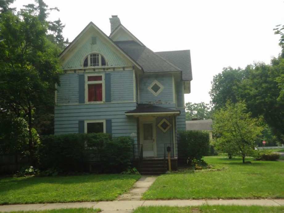 Queen Anne Caro, MI Old House Dreams