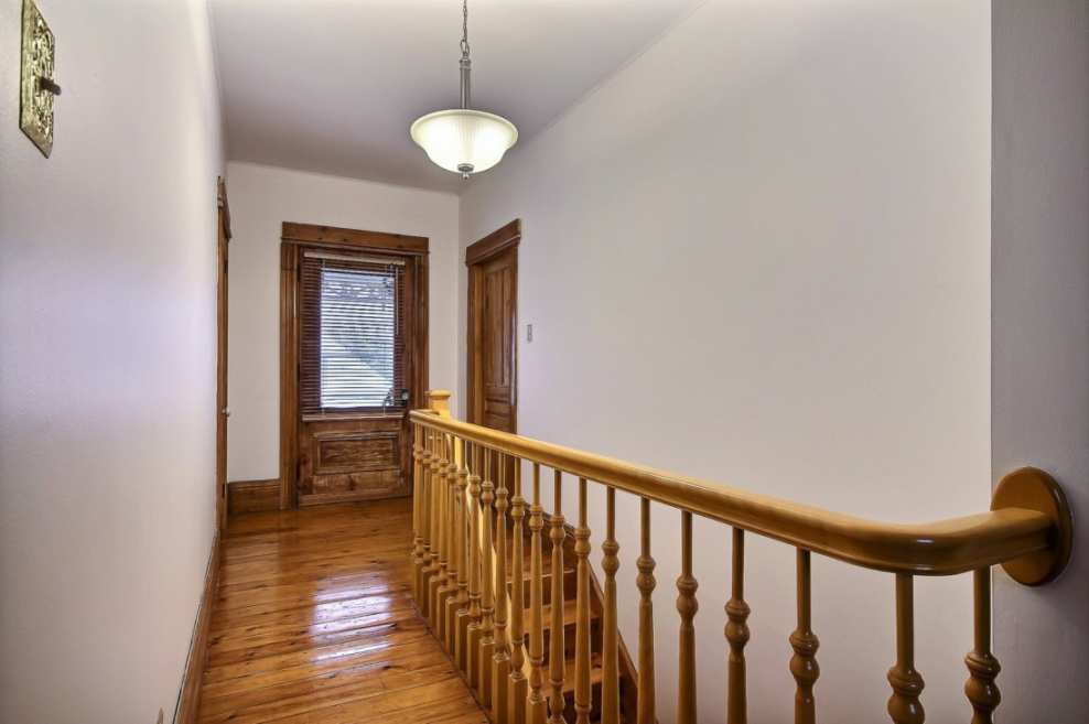 SainteAngèledeMonnoir, Quebec Old House Dreams