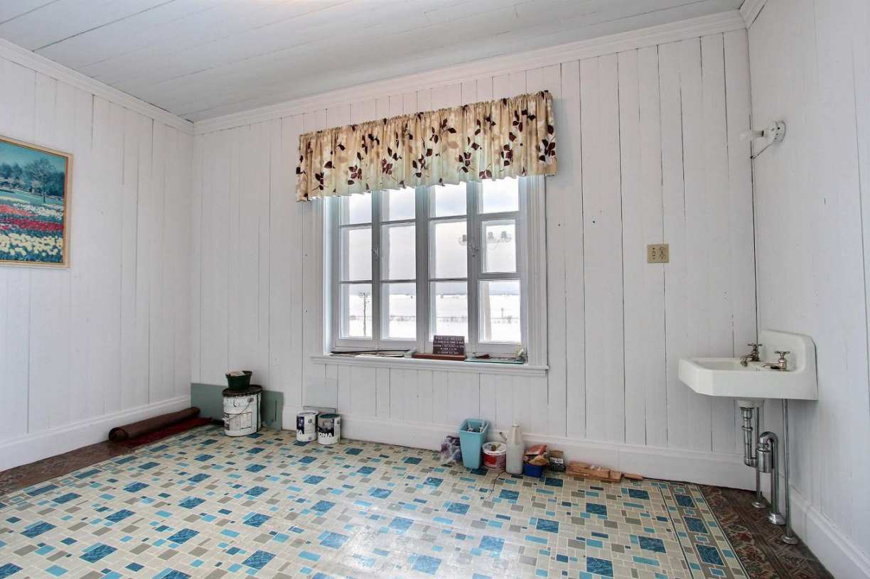 c. 1910 La Durantaye, Quebec, Canada Old House Dreams