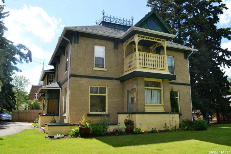 1897 Indian Head, Saskatchewan Old House Dreams