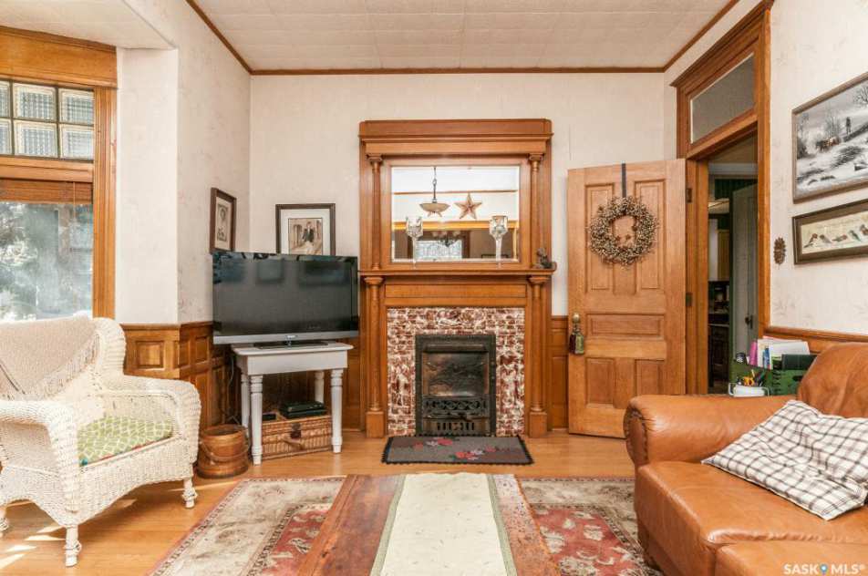 1897 Indian Head, Saskatchewan Old House Dreams