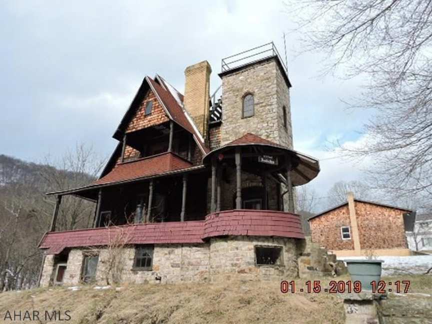 1898 Shingle in Williamsburg, PA Old House Dreams