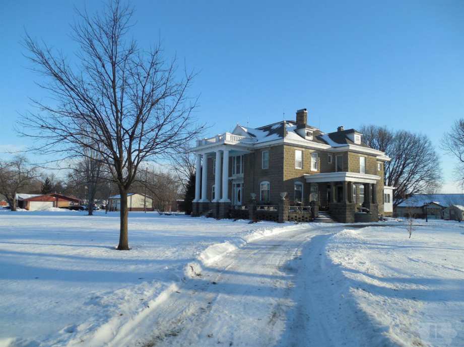 1910 Classical Revival Tarkio, MO Old House Dreams