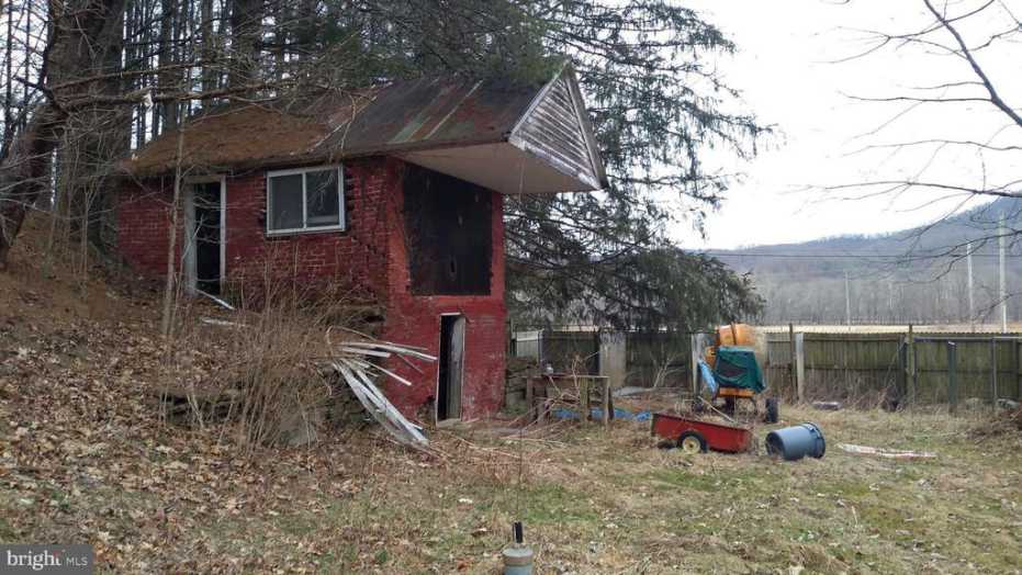 c. 1850 Huttonsville, WV Old House Dreams