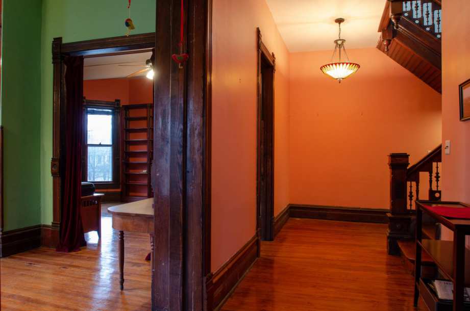 1888 Queen Anne Knoxville, TN F. Barber) Old House Dreams