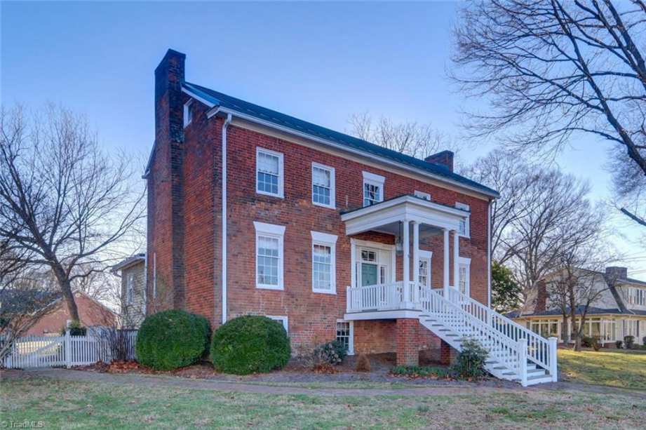 Private: 1832 Federal/Greek Revival – Madison, NC