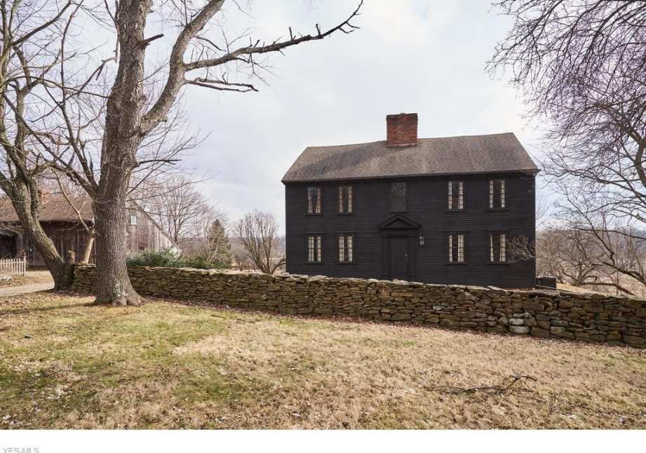 Private: 1697 Georgian – Medina, OH