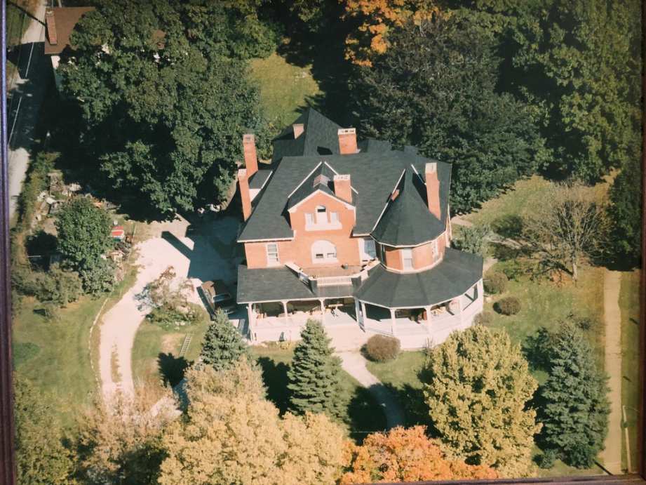 1892 Momence, IL Old House Dreams