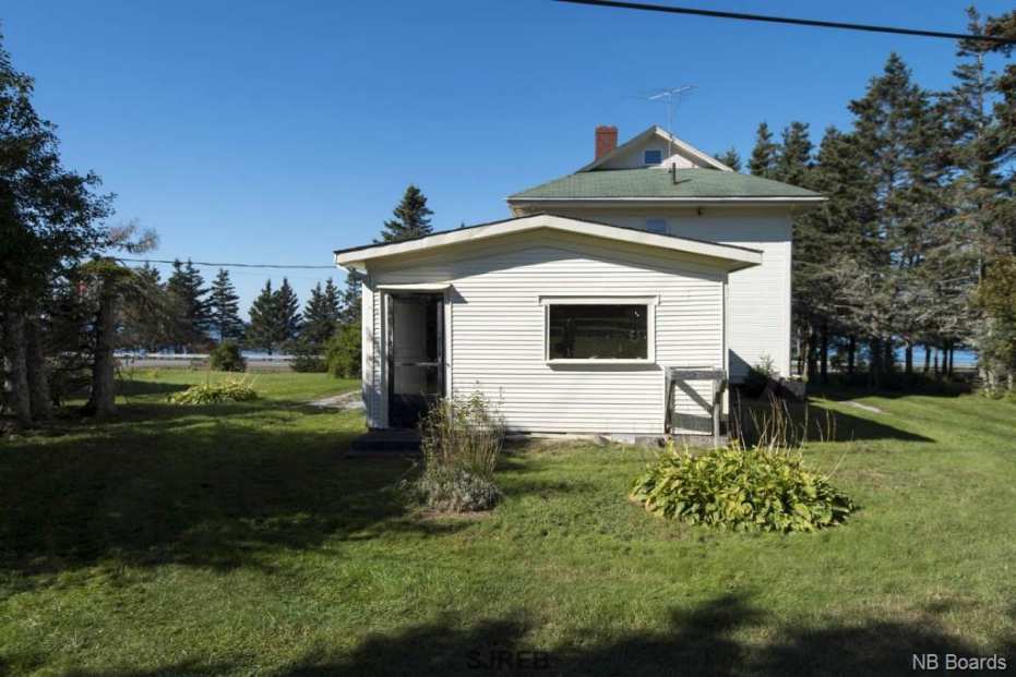 c. 1910 Maces Bay, New Brunswick Old House Dreams