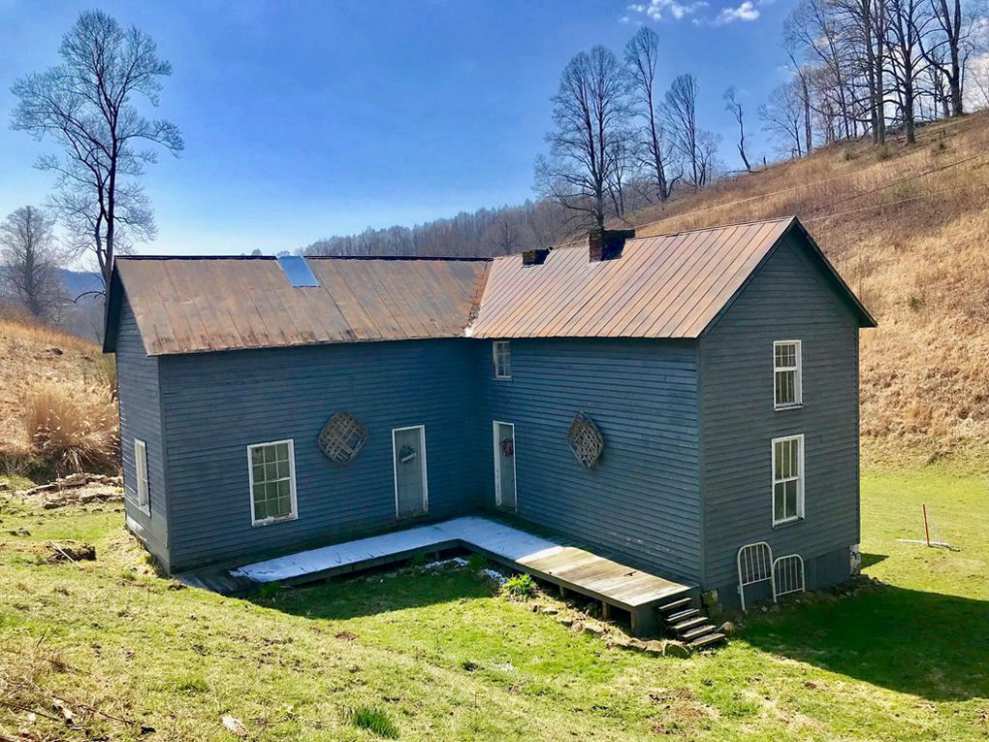 Castlewood, VA Old House Dreams