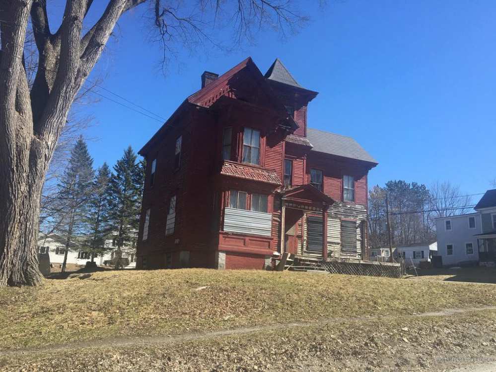 c. 1880 Dexter, ME Old House Dreams