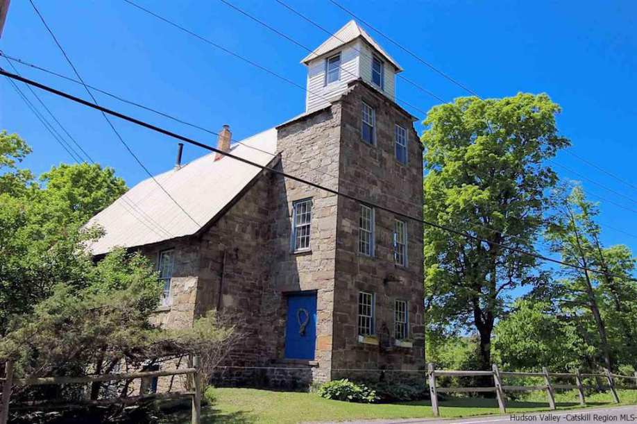 Private: 1876 School/Church – Rifton, NY