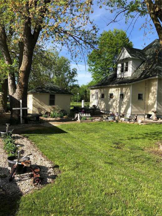 1906 Queen Anne Bellflower, MO Old House Dreams