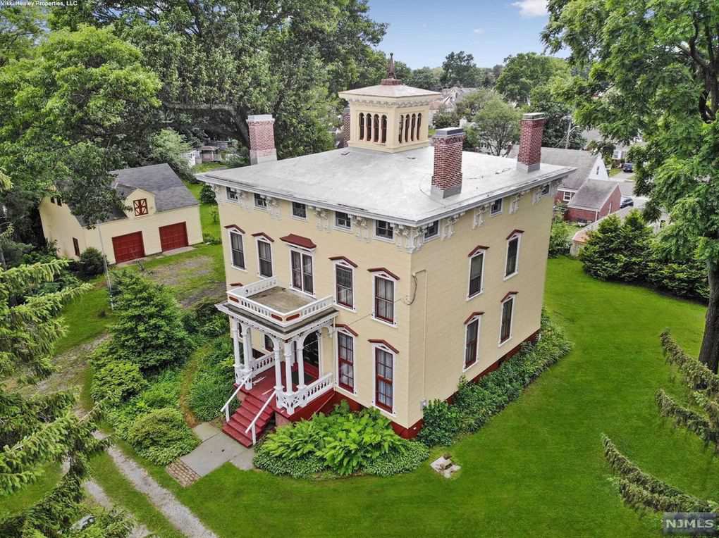 c. 1863 Italianate Rochelle Park, NJ Old House Dreams