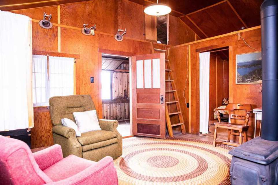 c. 1940 Log Deerbrook, WI Old House Dreams