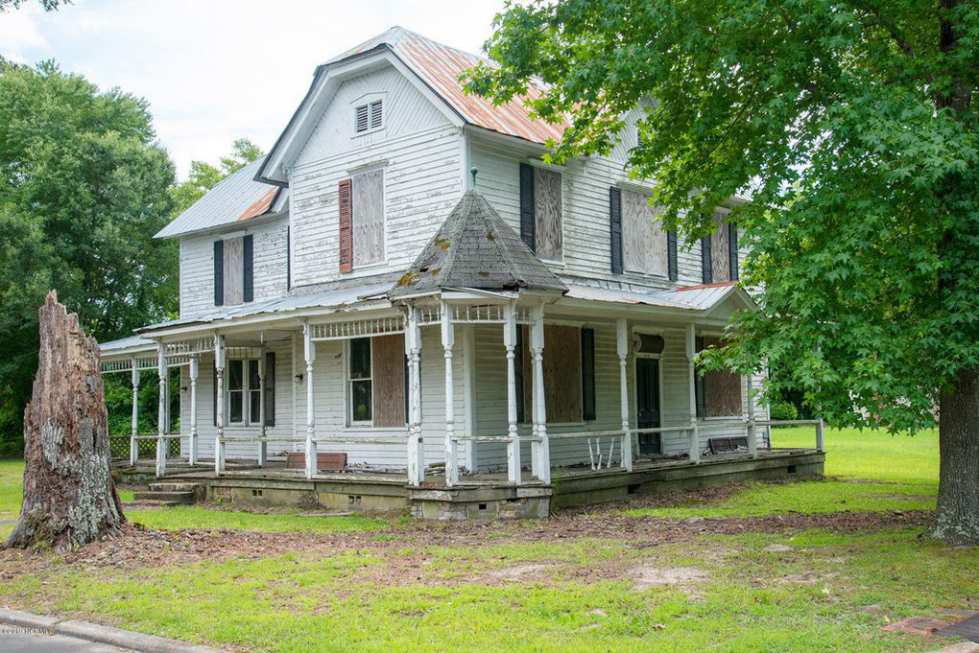 c. 1860/c.1900 Scotland Neck, NC Old House Dreams
