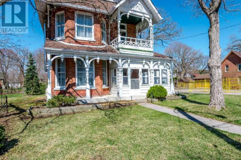 Fenelon Falls, Ontario Old House Dreams