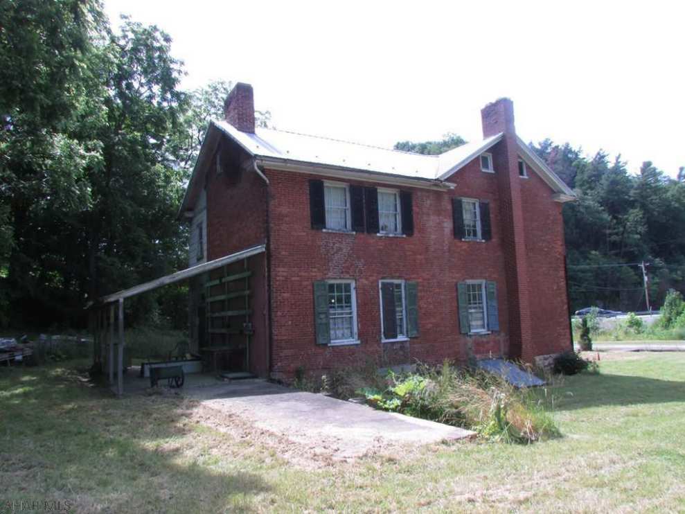 c. 1820 Alexandria, PA Old House Dreams