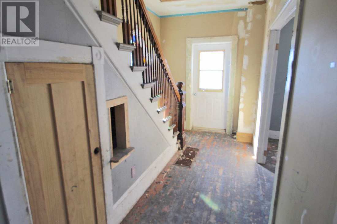 1905 New Germany, Nova Scotia Old House Dreams