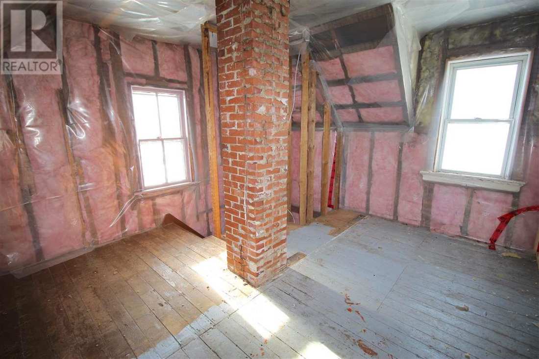 1905 New Germany, Nova Scotia Old House Dreams