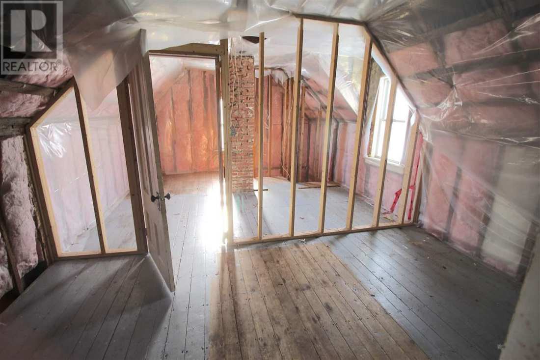 1905 New Germany, Nova Scotia Old House Dreams